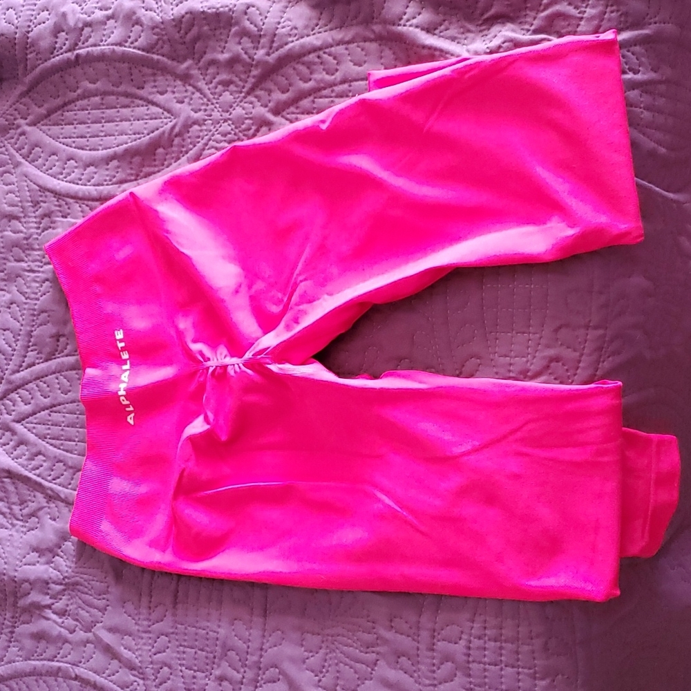 Pink Alphalete Amplify leggings
